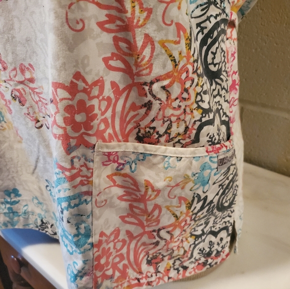 Paisley mock wrap scrub top - Picture 3 of 6